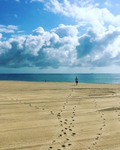 Footprints - Moffat Beach